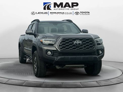 Used 2022 Toyota Tacoma TRD Off-Road image 7