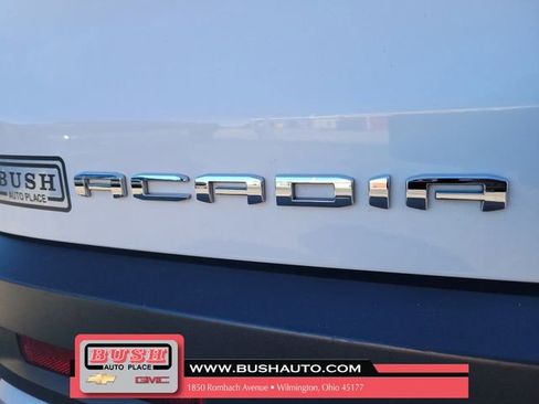 Used 2023 GMC Acadia SLT image 8