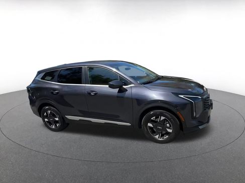 Used 2026 Kia Sportage LX FWD image 2