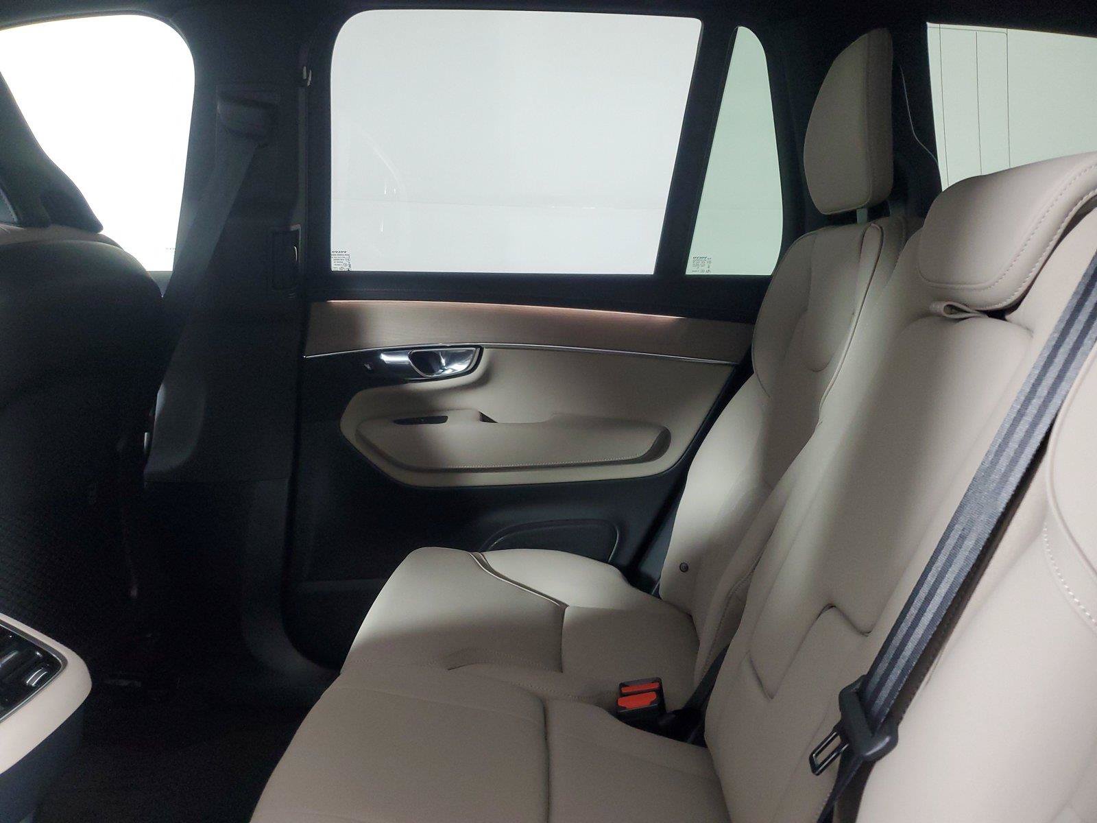 Certified 2026 Volvo XC90 B6 Plus w/ Protection Package Premier AWD/4WD image 13