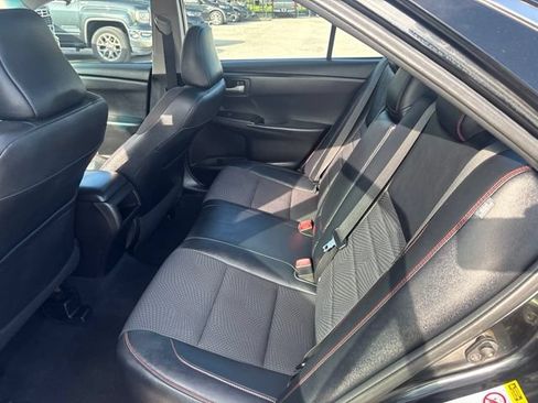 Used 2017 Toyota Camry SE FWD image 10