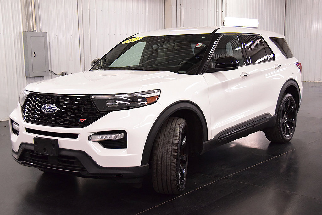 Used 2022 Ford Explorer ST w/ ST High-Performance Pack AWD/4WD image 3