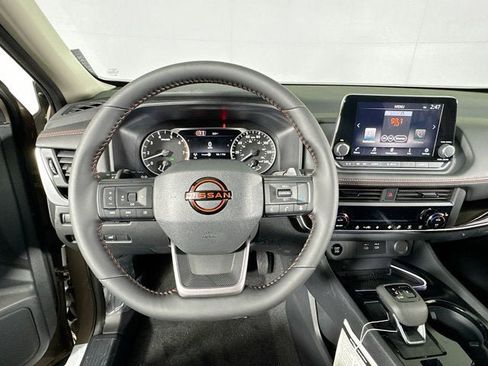 New 2026 Nissan Rogue SV image 10