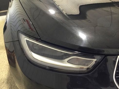 Used 2022 Chrysler Pacifica Touring-L image 28