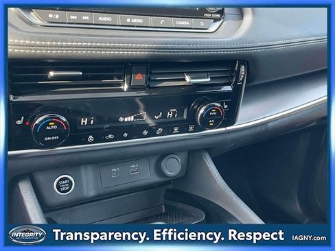 Certified 2022 Nissan Rogue SV w/ SV Premium Package image 30