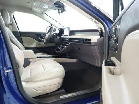 Used 2021 Lincoln Corsair AWD w/ Equipment Group 101A image 10