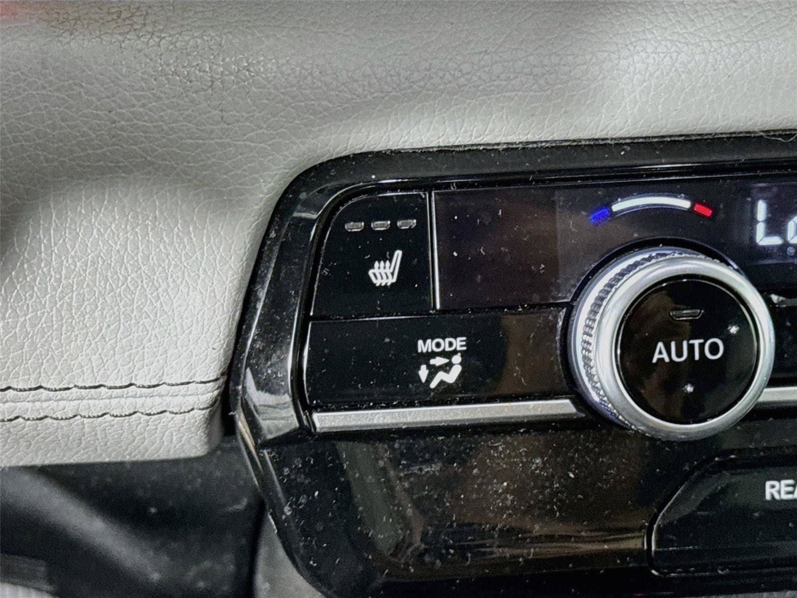 Used 2023 Honda Pilot Touring image 22