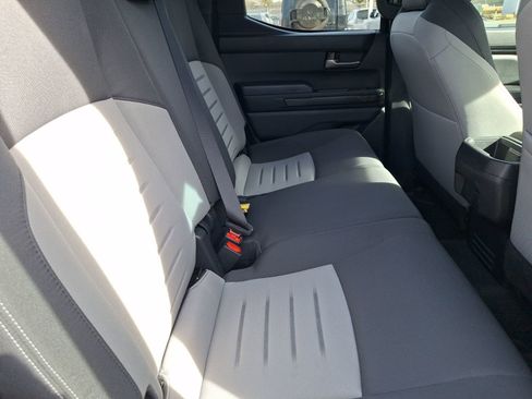 Used 2024 Toyota Tacoma TRD Sport image 31