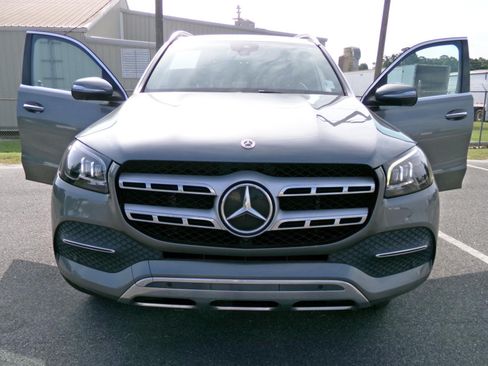 Used 2021 Mercedes-Benz GLS 450 4MATIC image 6