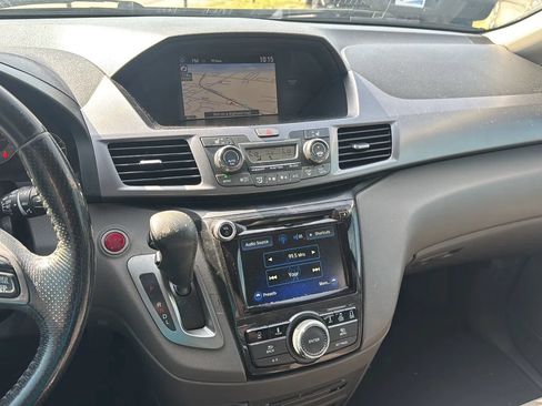 Used 2014 Honda Odyssey Touring image 12
