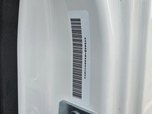 New 2025 Chevrolet Low Cab Forward image 17