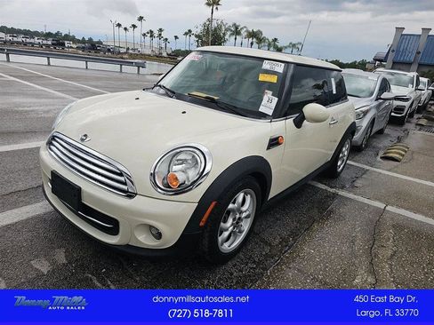 Used 2011 MINI Cooper Hardtop FWD image 1
