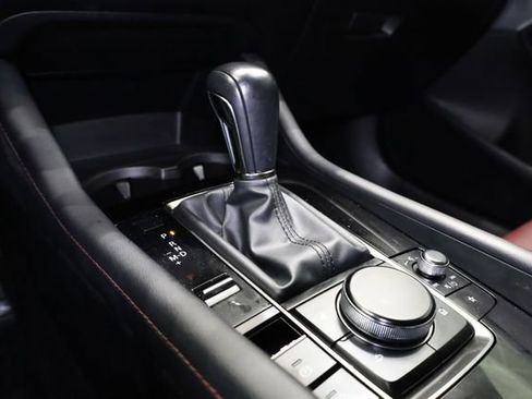 Used 2023 MAZDA MAZDA3 s image 21