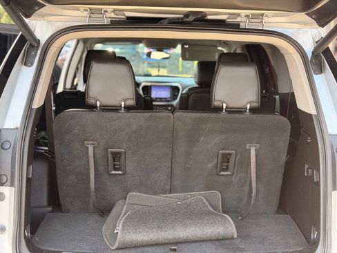 Used 2019 GMC Acadia SLT FWD image 19