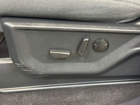 Used 2024 Ford F150 Lightning Flash image 9