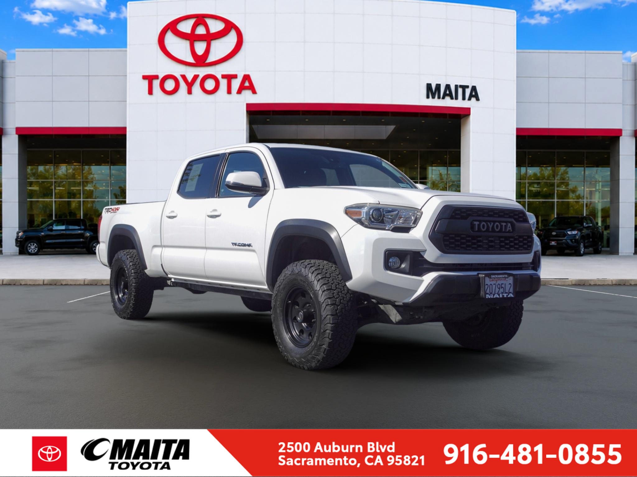Used 2018 Toyota Tacoma TRD Off-Road w/ Technology Package AWD/4WD image 1
