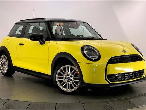 Certified 2025 MINI Cooper S image 33