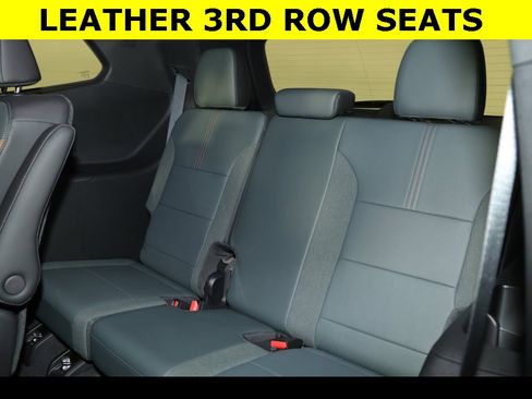 Used 2024 GMC Acadia AT4 w/ Super Cruise Package image 7