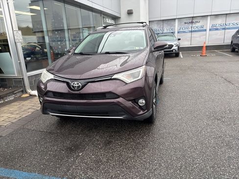 Used 2017 Toyota RAV4 XLE image 5