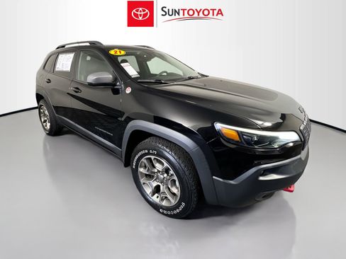 Used 2021 Jeep Cherokee Trailhawk image 1
