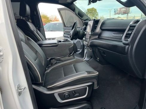 Used 2025 RAM 1500 Laramie image 14