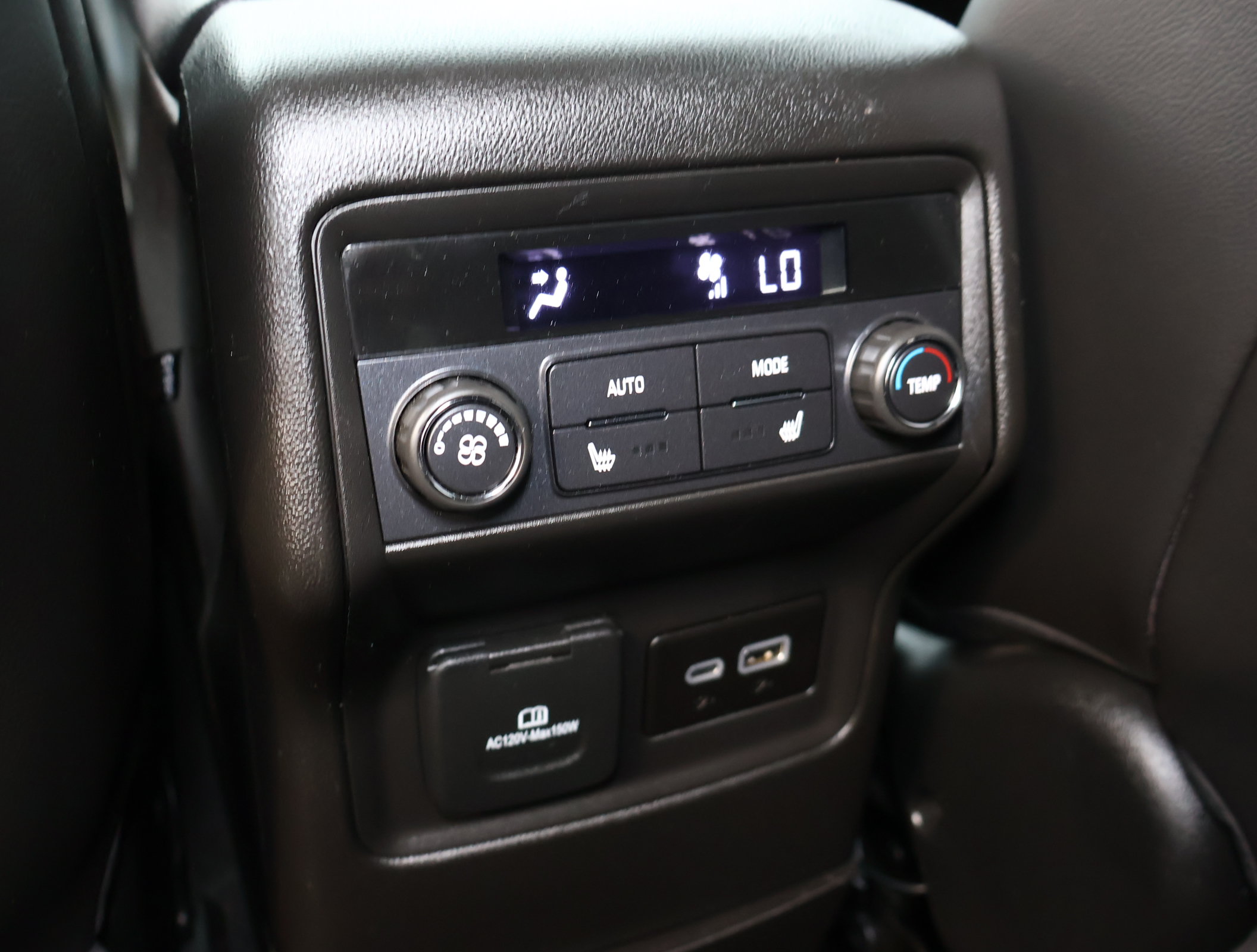Used 2023 GMC Acadia Denali FWD image 25