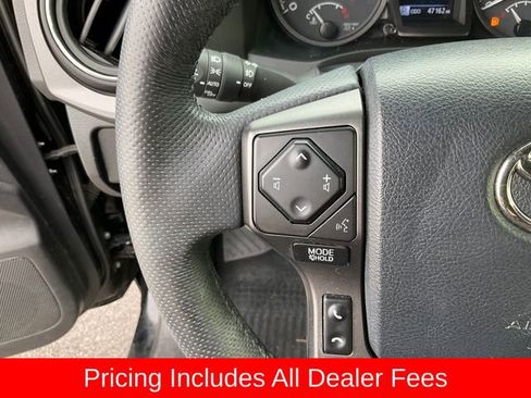Used 2023 Toyota Tacoma TRD Off-Road w/ Technology Package RWD image 11