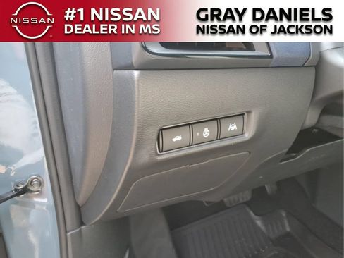 New 2026 Nissan Sentra SL w/ Floor Mat Package FWD image 12