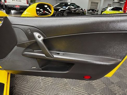 Used 2007 Chevrolet Corvette Convertible w/ Preferred Equipment Group RWD image 54