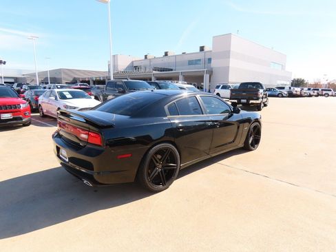 Used 2014 Dodge Charger R/T w/ Wheels & Tunes Group image 11