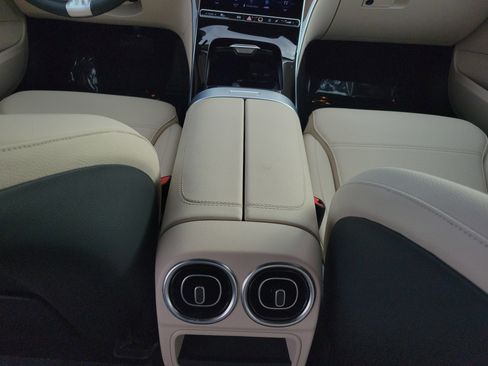 Certified 2025 Mercedes-Benz C 300 C 300 image 9