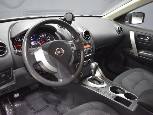 Used 2013 Nissan Rogue S FWD image 4