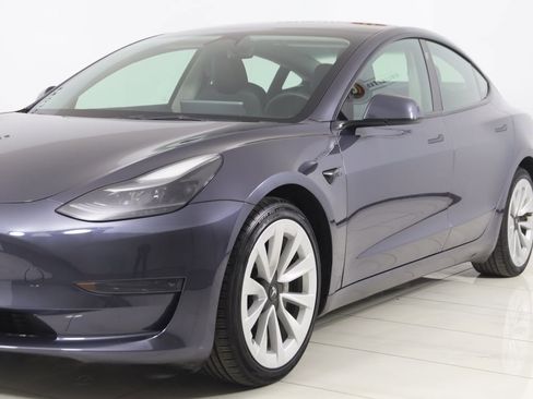 Used 2023 Tesla Model 3 Standard Range image 54