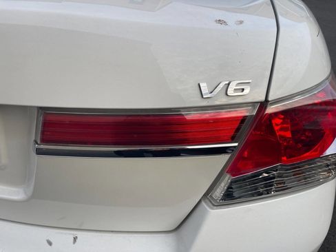 Used 2012 Honda Accord EX-L image 8