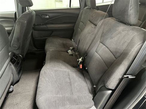 Used 2022 Honda Pilot Sport image 20