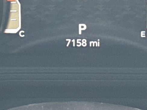Used 2024 Jeep Wrangler Unlimited Sahara w/ Safety Group AWD/4WD image 21