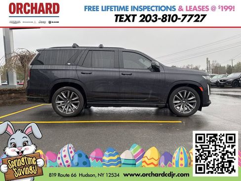 Used 2022 Cadillac Escalade Sport Platinum image 2