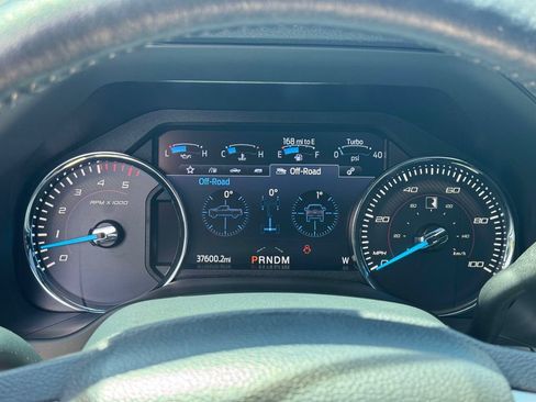 Used 2022 Ford F250 Lariat w/ Black Appearance Package AWD/4WD image 25