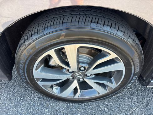 Used 2024 Honda Odyssey Touring image 10