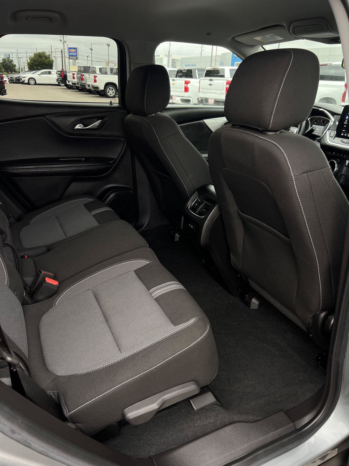 Used 2024 Chevrolet Blazer LT FWD image 22