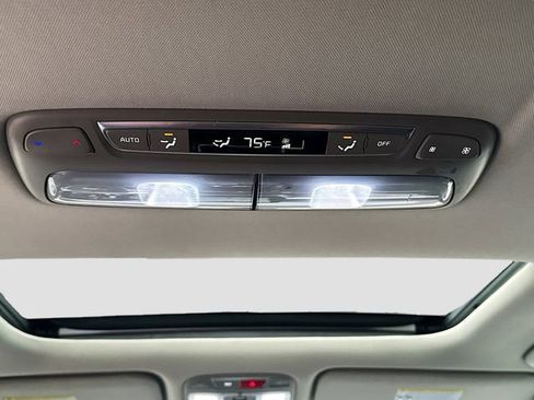 Certified 2023 Kia Telluride S w/ S Sunroof Package image 29