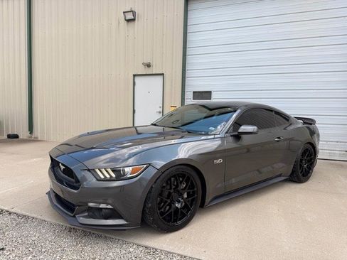 Used 2015 Ford Mustang GT Premium w/ Equipment Group 401A RWD image 1