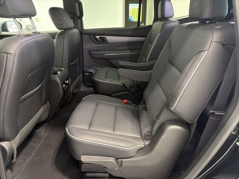 Used 2025 Buick Enclave Sport Touring AWD/4WD image 26