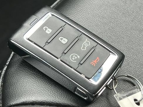 Used 2023 Jeep Grand Cherokee Limited AWD/4WD image 33