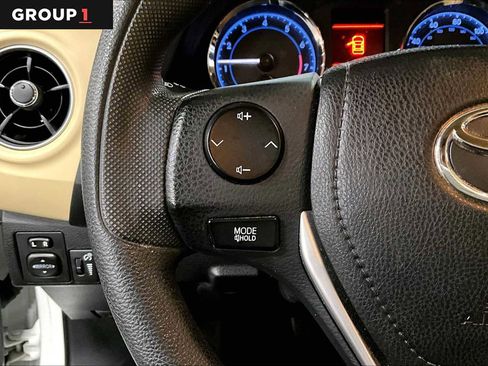 Certified 2018 Toyota Corolla LE image 23