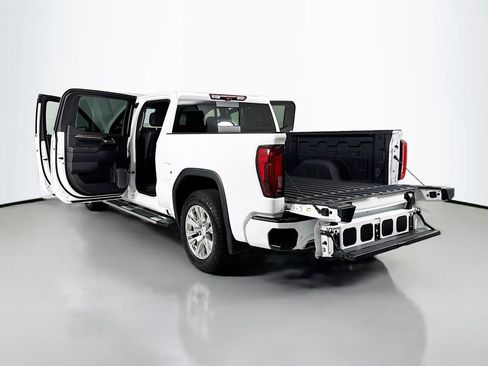 Used 2024 GMC Sierra 1500 Denali w/ Technology Package AWD/4WD image 30