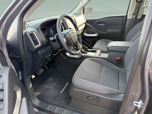 Used 2022 Nissan Frontier SV image 29