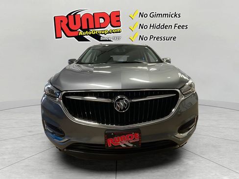 Used 2018 Buick Enclave Essence image 9