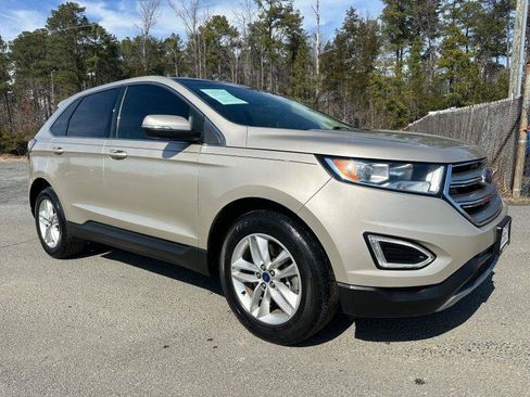Used 2017 Ford Edge SEL w/ Equipment Group 201A AWD/4WD image 2
