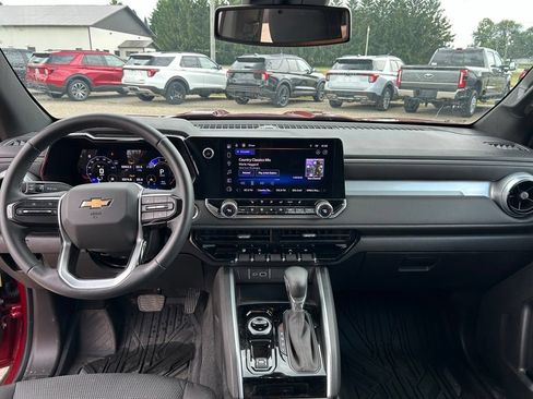 Used 2024 Chevrolet Colorado LT w/ LT Convenience Package II AWD/4WD image 14